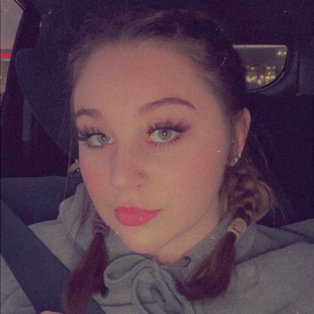 Meet your Posher, Kaylee